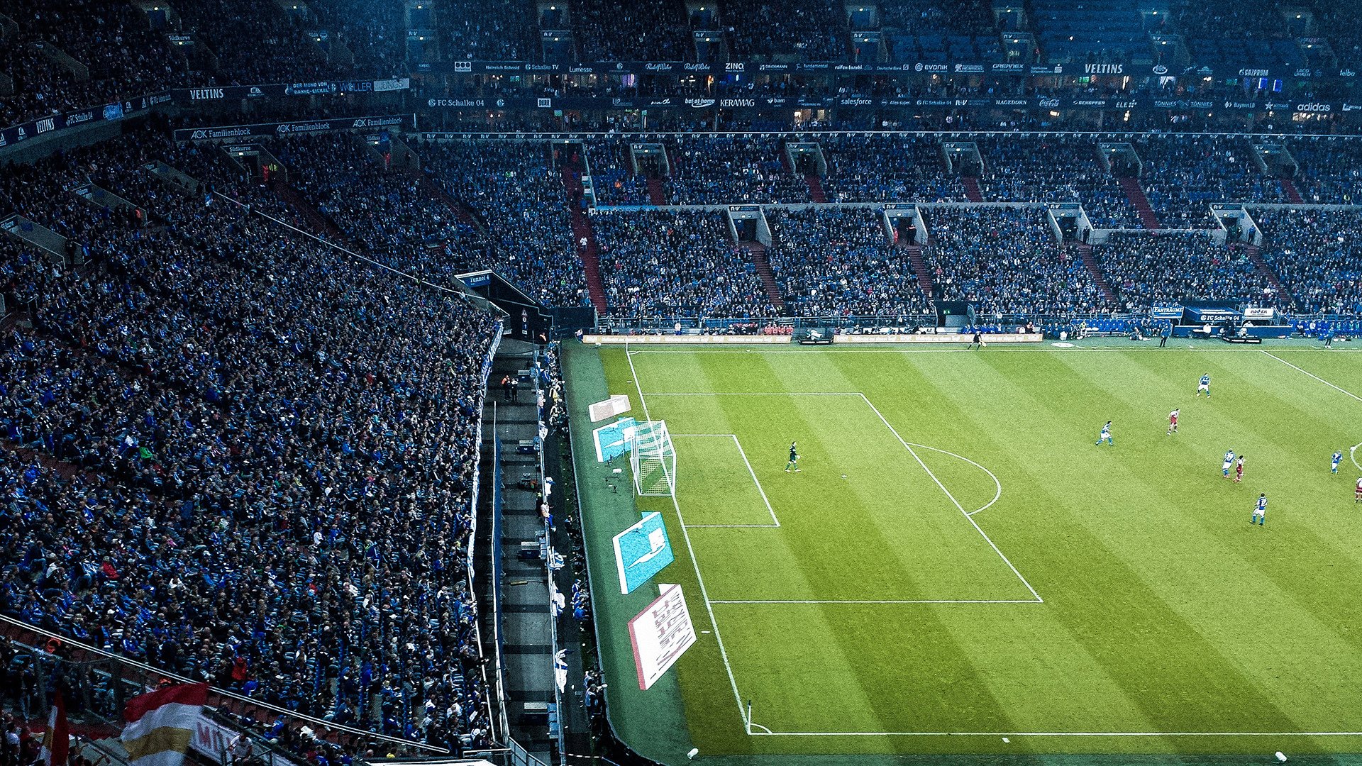 城市夜跑线路优化提升跑步体验与安全性，城市夜跑说说