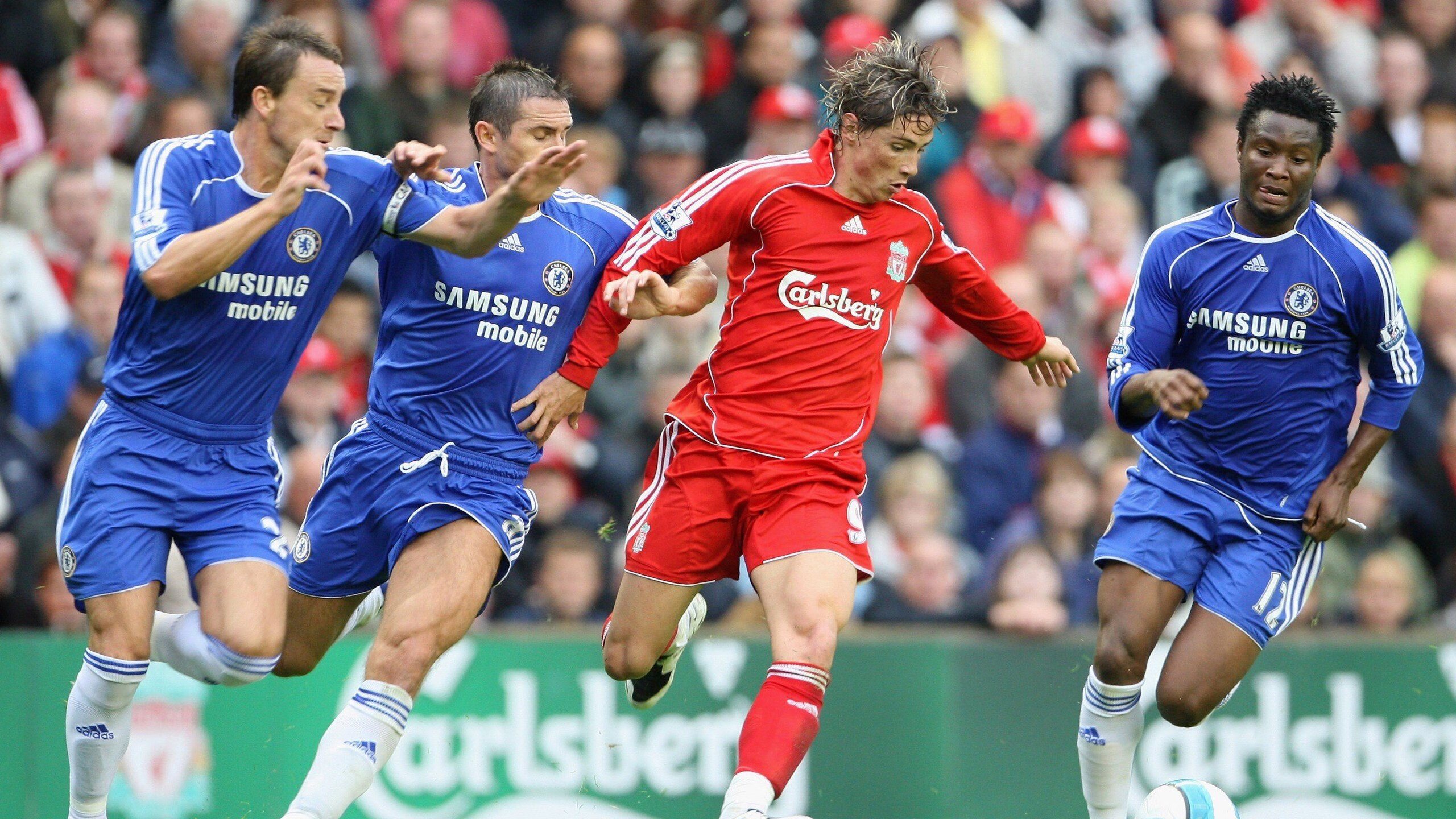 社区赛事：业余战队通过网络联赛获得职业舞台邀请，职业战队俱乐部